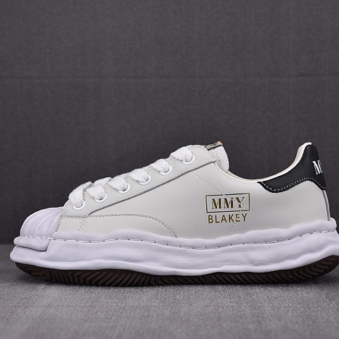 메종 미하라 야스히로 블레이키 OG솔 화이트 로우탑 스니커즈