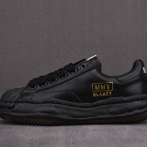 메종 미하라 야스히로 블레이키 OG솔 로우탑 블랙 스니커즈