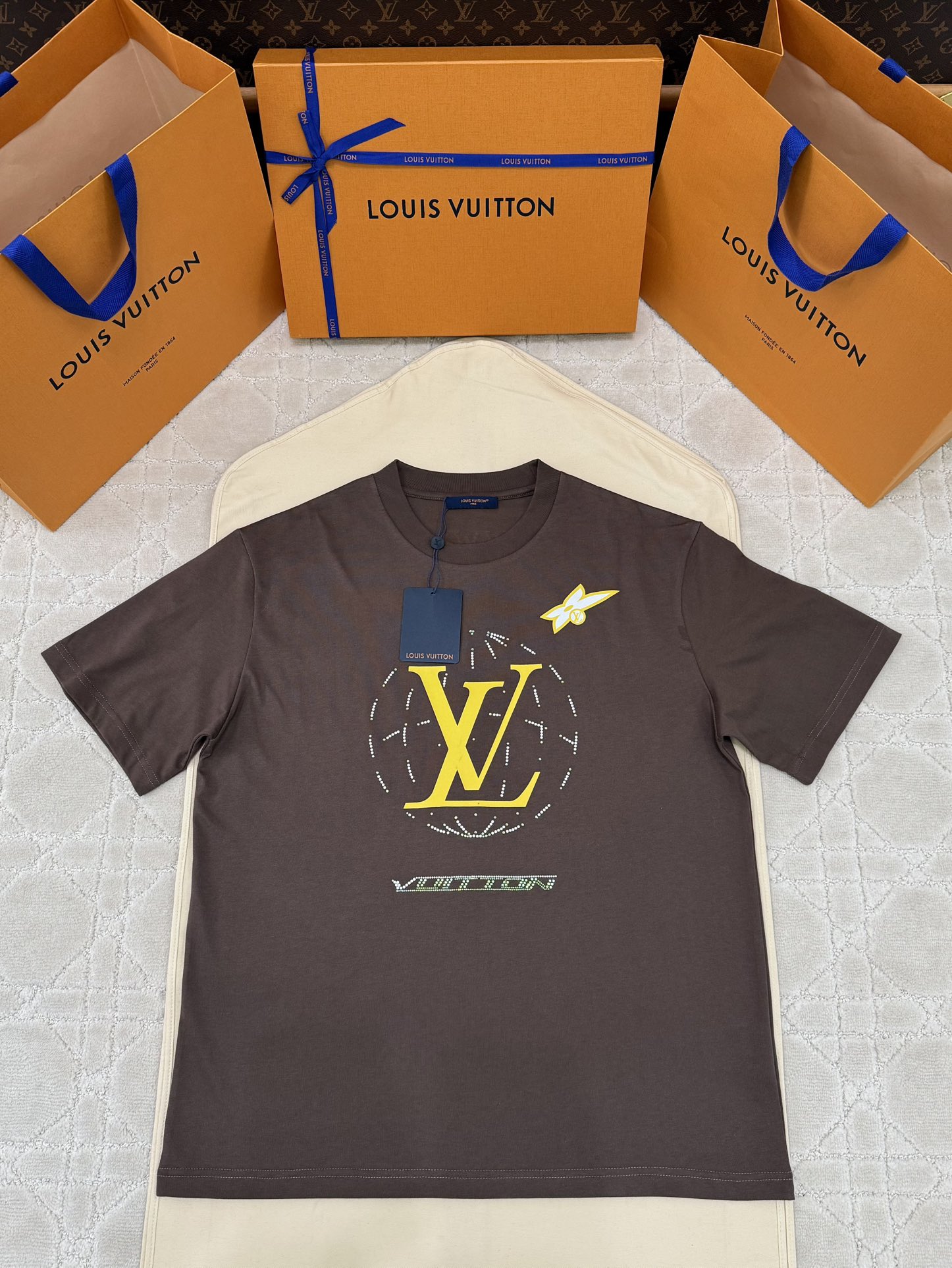 [V공장] 루이비통 LV엠벨리시드 브라운 티셔츠