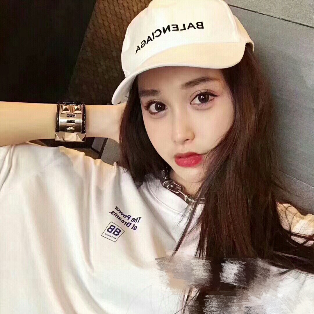 [계단] 발렌시아가 BB로고 엠브로이더 화이트 볼캡 모자