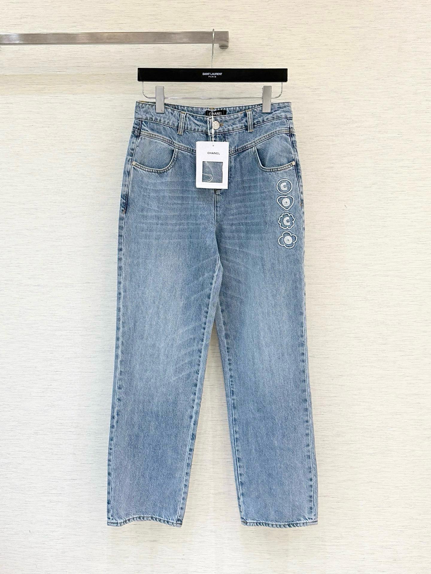 [V공장] 샤넬 로고 자수 블루 데님 진 여성복