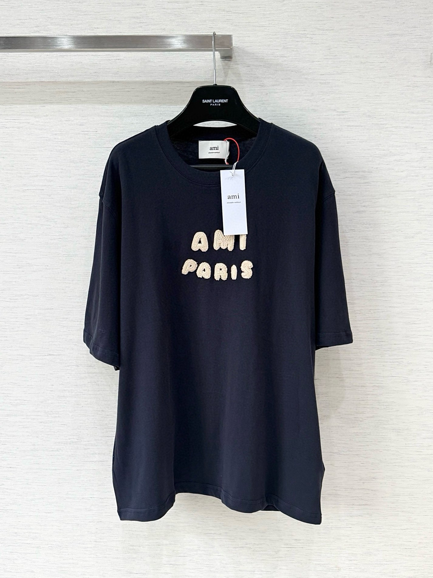 [V공장] 아미 PARIS 로고 네이비 티셔츠
