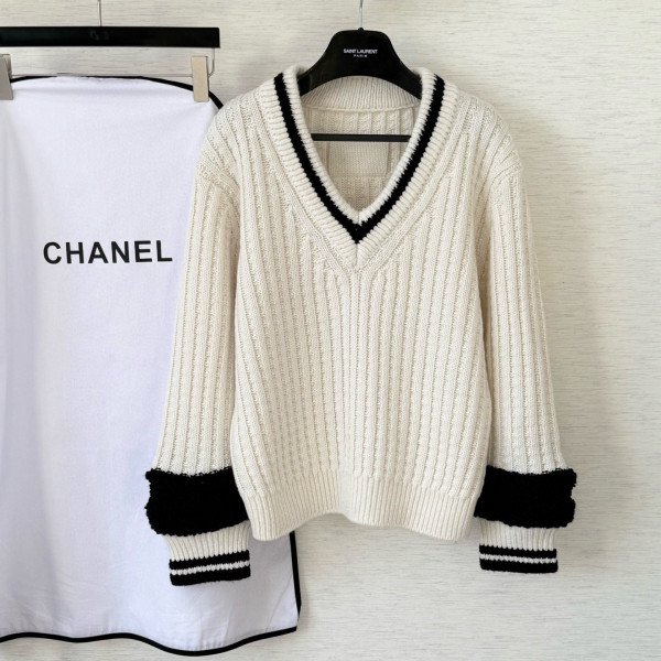 샤넬 에크루 블랙 울 니트 스웨터 여성복
