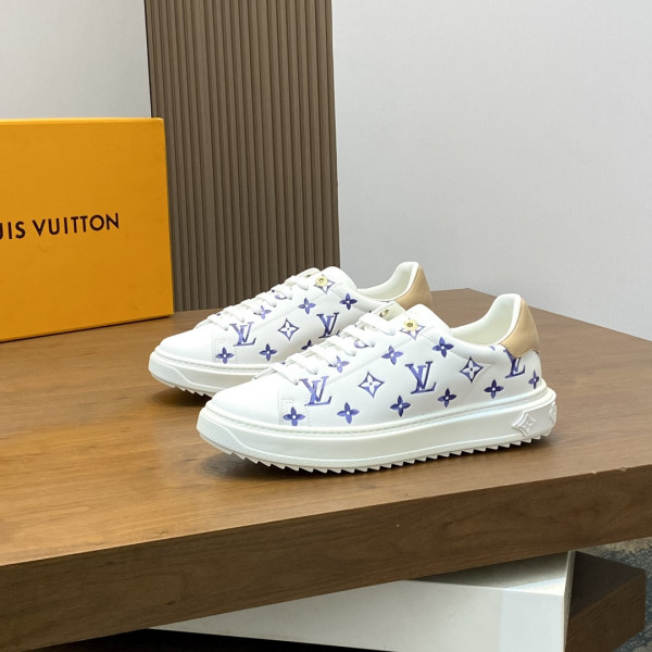 루이비통 타임아웃 화이트 스니커즈