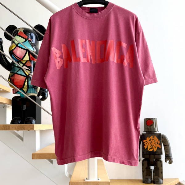 [계단] 발렌시아가 테이프 타입 핑크 티셔츠