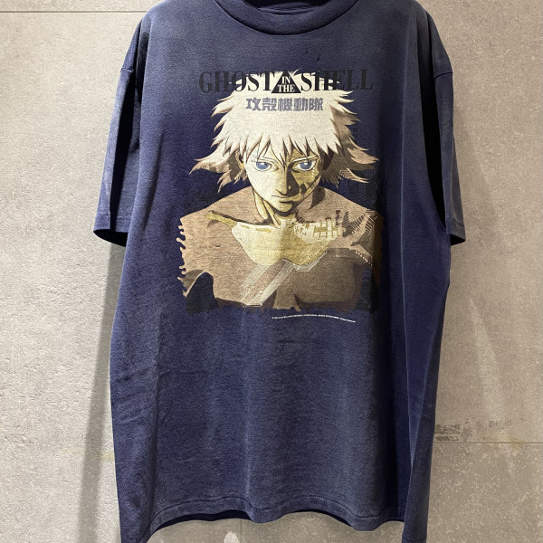 [계단] 세인트 마이클 X 고스트 인 더 쉘 네이비 티셔츠