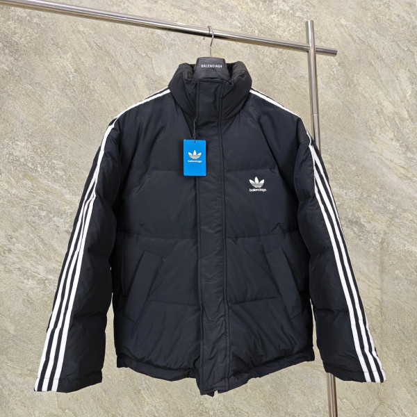 [GTR공장] 발렌시아가 X 아디다스 블랙 푸퍼 자켓