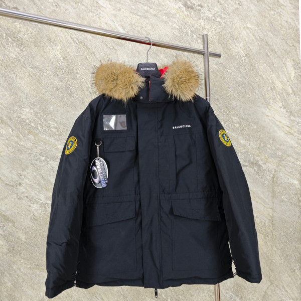 [GTR공장] 발렌시아가 인슐레이티드 리버시블 블랙 레드 자켓