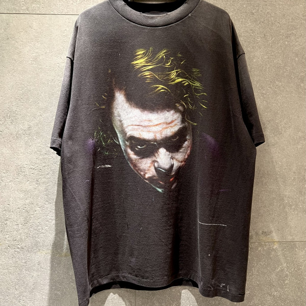 [계단] 세인트 마이클 다크 나이트 조커 블랙 티셔츠