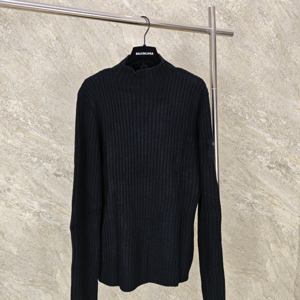 [GTR공장] 프라다 로고 패치 터틀넥 블랙 울 니트 스웨터