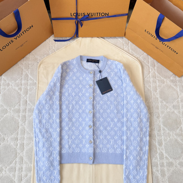 루이비통 모노그램 브러시드 라이트 블루 니트 가디건 여성복