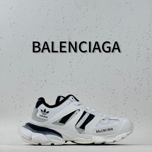 [OK공장] 발렌시아가 X 아디다스 폼 화이트 블랙 트랙슈즈