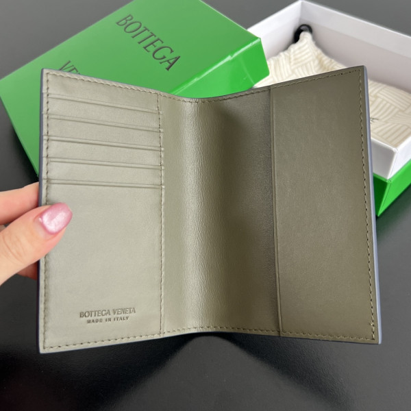 [징공장] 보테가 베네타 인트레치아토 어비스 여권 지갑