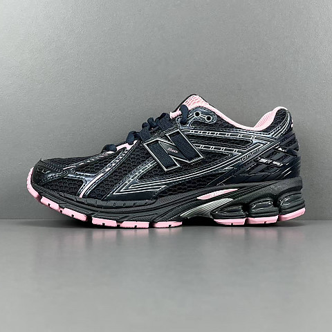 뉴발란스 1906R 핑크 타피 M1906RCU