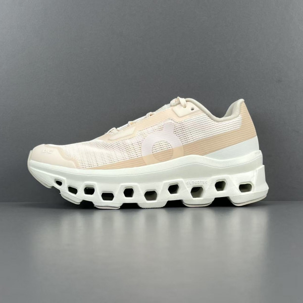 [G공장] 온 러닝 클라우드몬스터 보이드 화이트