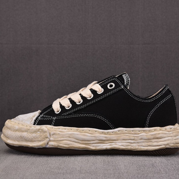 메종 미하라 야스히로 피터슨23 OG솔 블랙 스니커즈