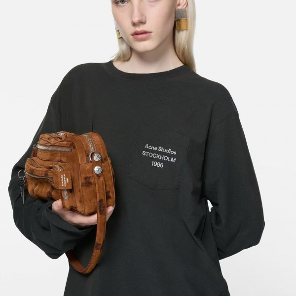 [GTR공장] 아크네 스튜디오 로고 레터링 블랙 롱 슬리브