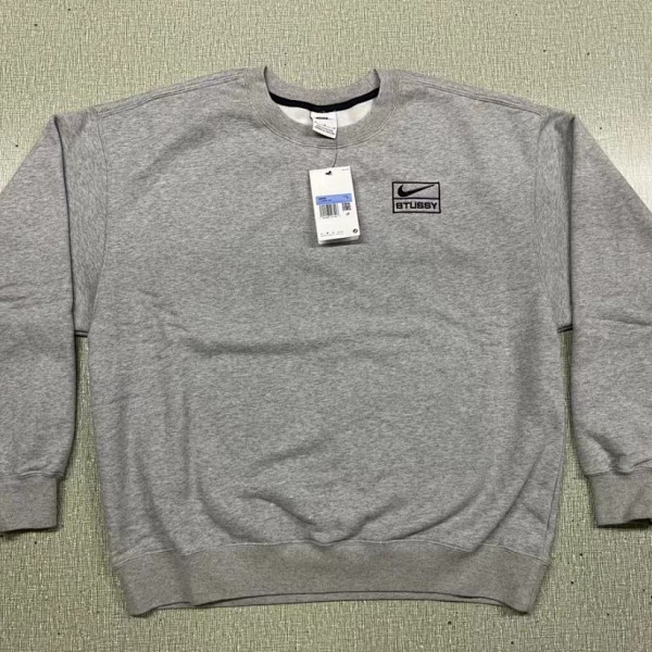 [YQ] 나이키 X 스투시 NRG 플리스 그레이 크루넥 맨투맨