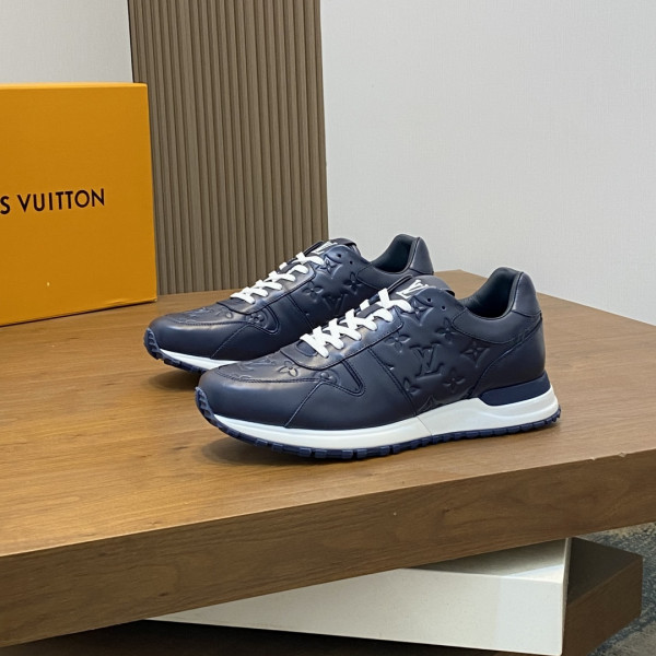 루이비통 런 어웨이 모노그램 블루 스니커즈