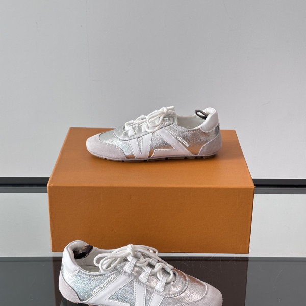 루이비통 LV 스니커리나 모노그램 우먼스 실버 스니커즈