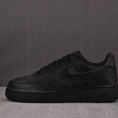 [GOAT공장] 나이키 에어 포스1 로우 X 코비 브라이언트 블랙 IB0018-003